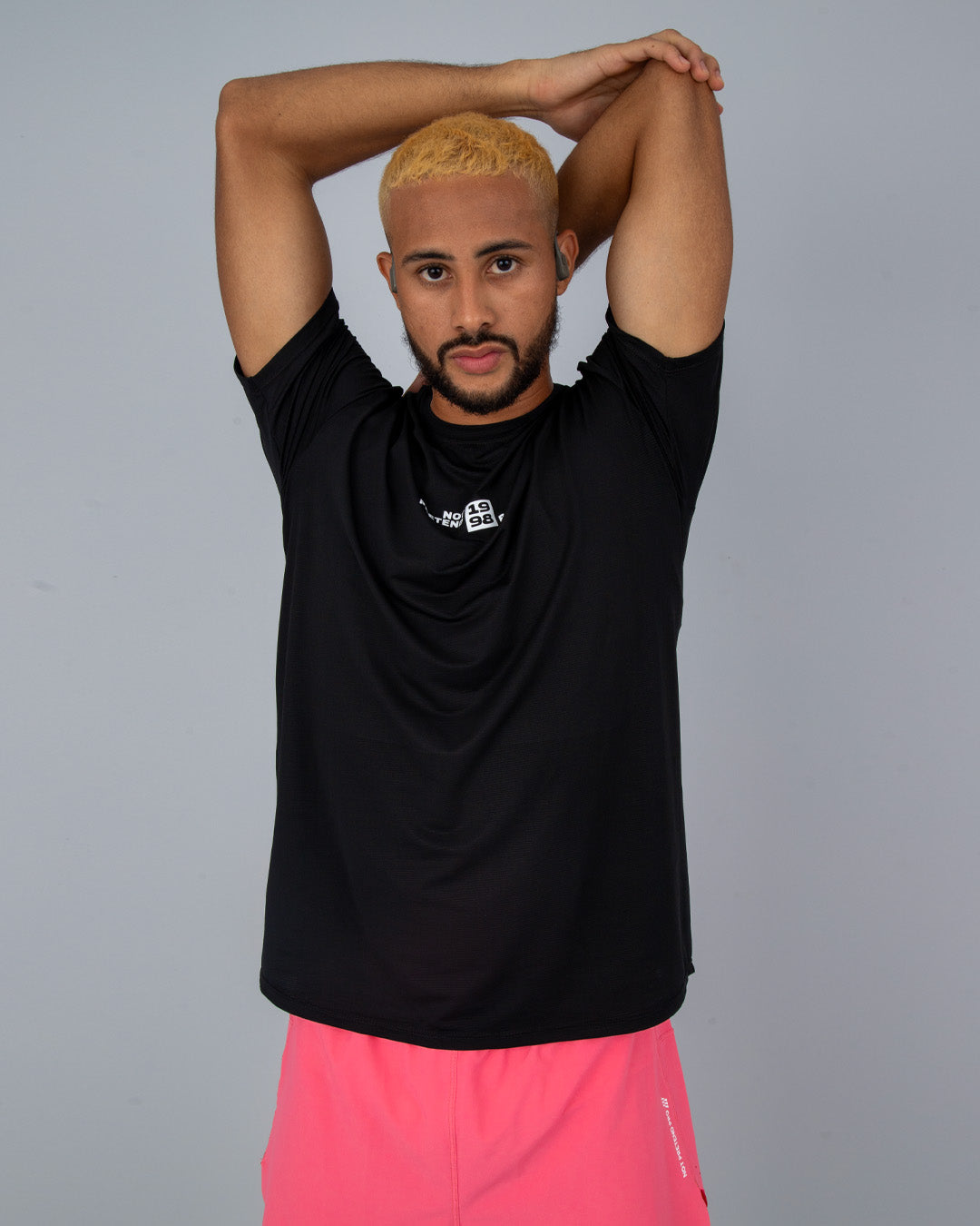 Camiseta MC Essentials Negro