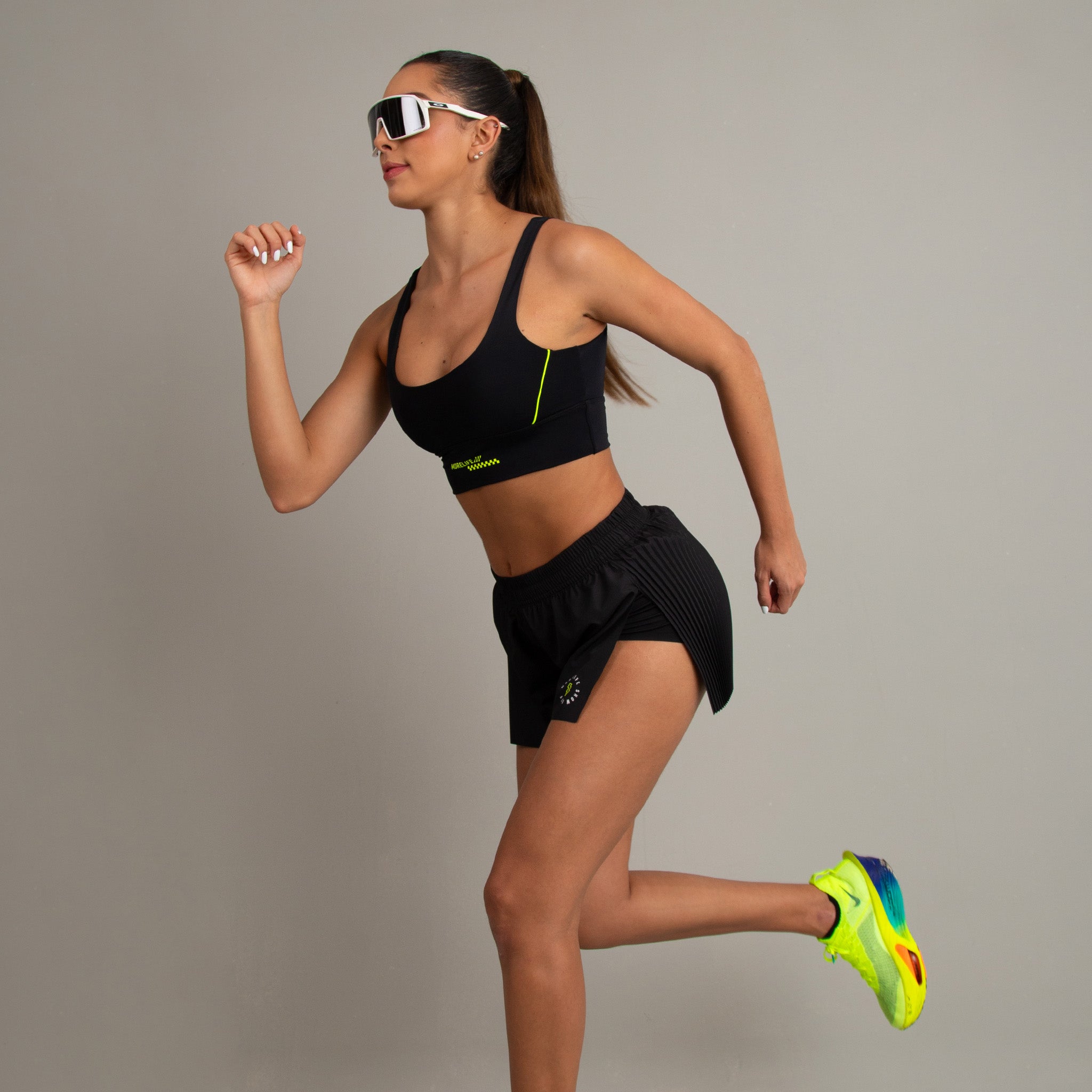 Top con sesgos Negro